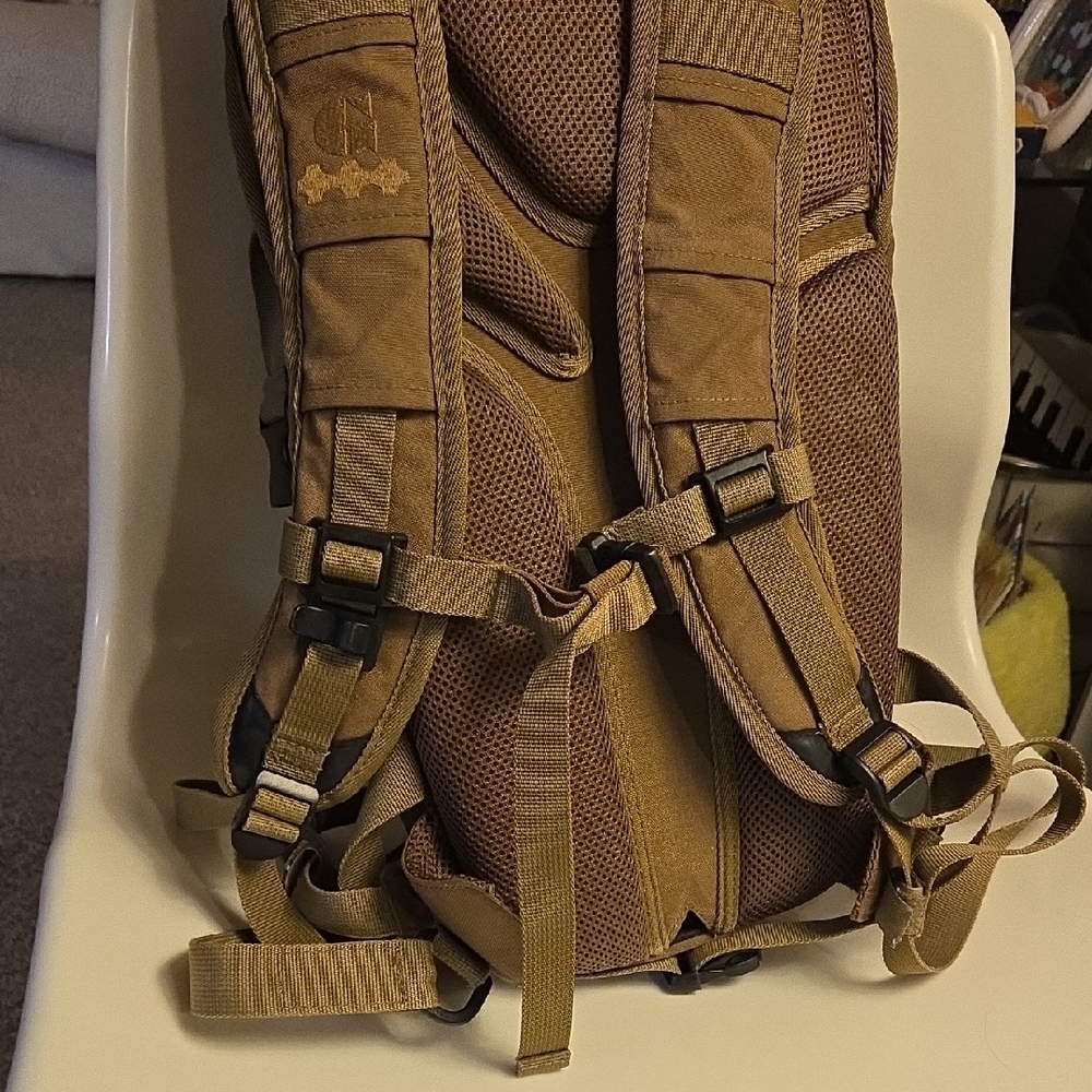 Geigerrig RIG 700 Tactical Hydration Backpack - Tan - Picture 6 of 17